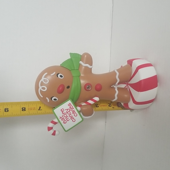 Hallmark Talking Senor Wisecrakin Gingerbread Boy - Picture 8 of 8